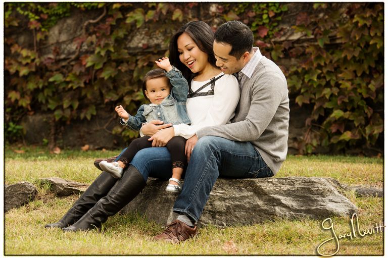 Philadelphia Family Portrait Art Museum area- Gary Nevitt Photography -Chin- 1107