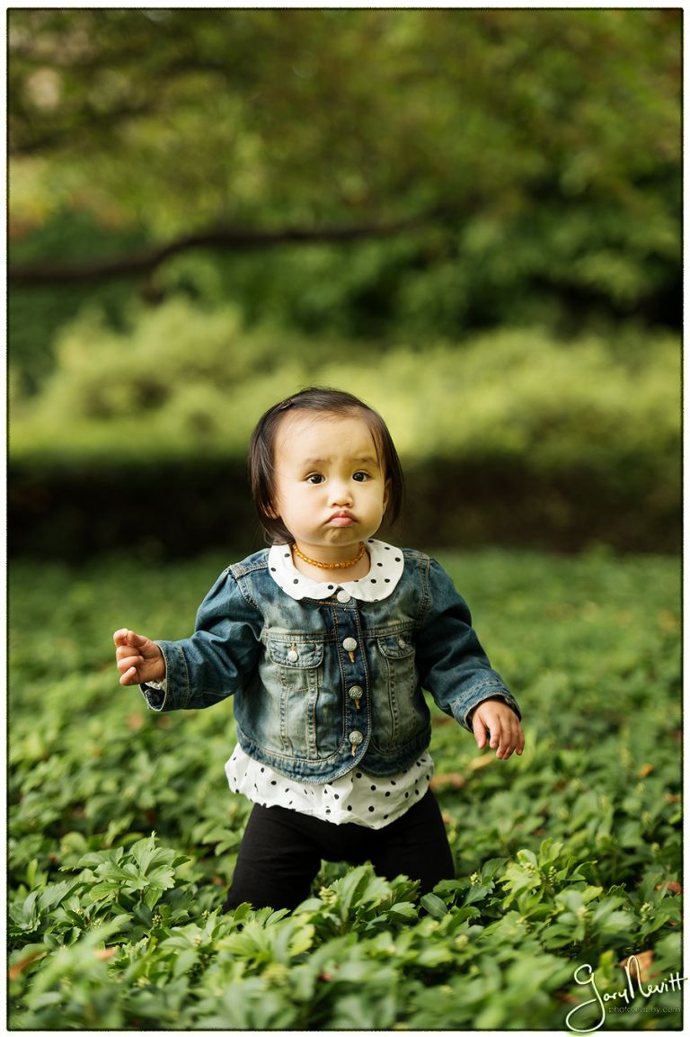 Philadelphia Family Portrait Art Museum area- Gary Nevitt Photography -Chin- 1115
