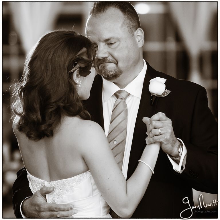 Philadelphia Wedding Photographer - Running Deer Golf Club- Gary Nevitt Photography - Olsen - 1031