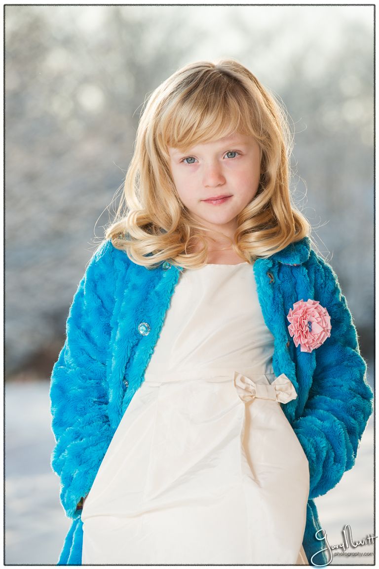 6 year old girl photography - Snow portrait - Philadelphia- Gary Nevitt Photography-181