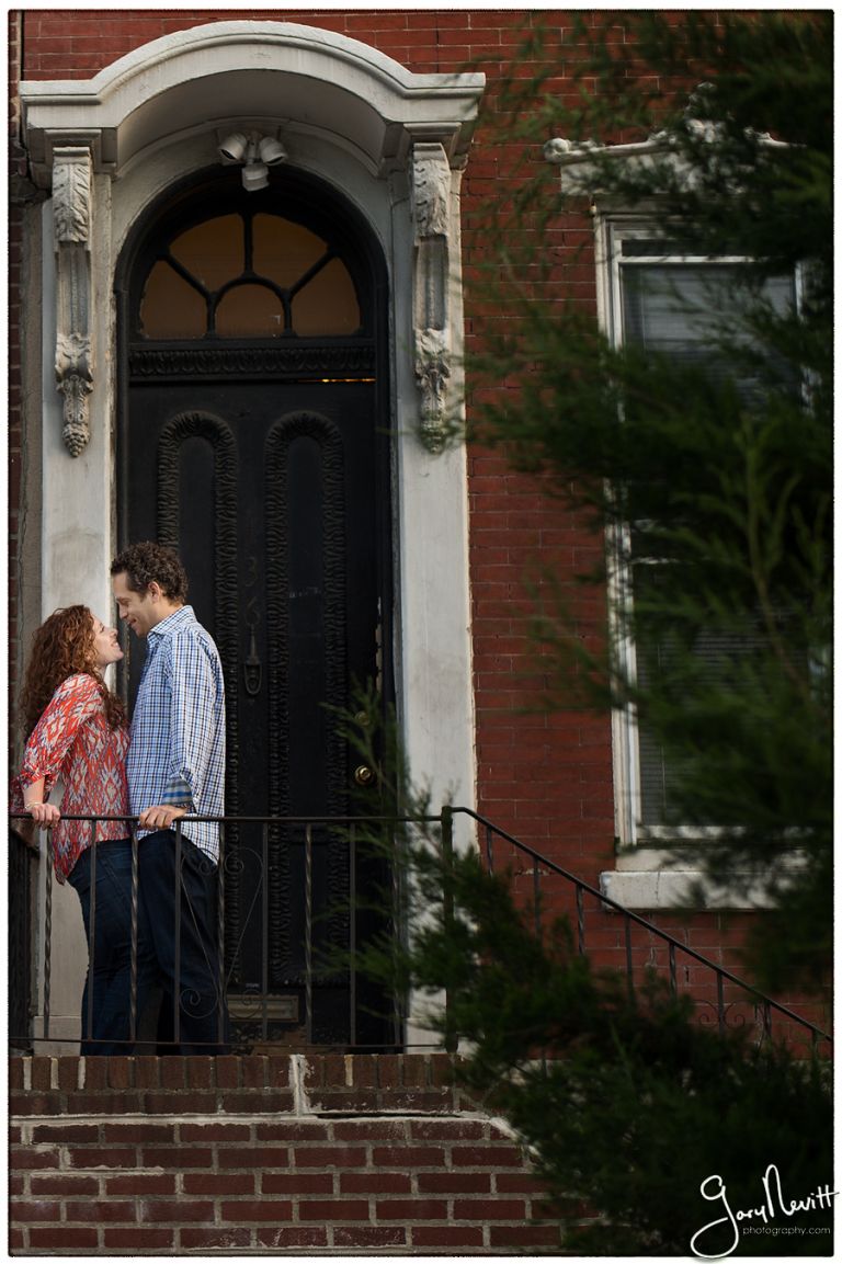 Philadelphia-Engagement-Session-Elfreths-Alley-Gary-Nevitt-Photography-Mahlab-193