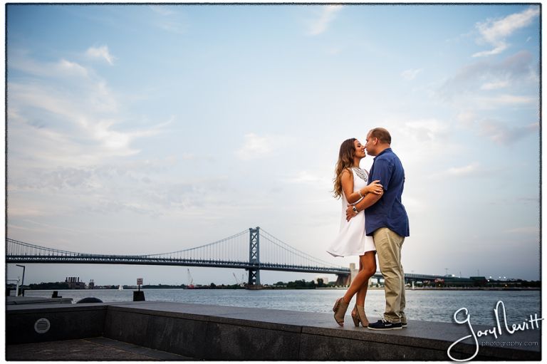 Fazio-Engagement-Pictures-Spruce Street Philadelphia-Gary Nevitt Photogrpahy-1031